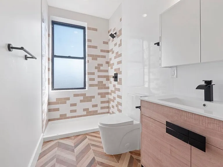 282 Baldwin Ave #2R — Photo 8
