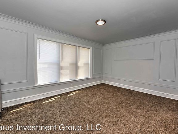 4th image of 4858 S Michigan Ave APT 3