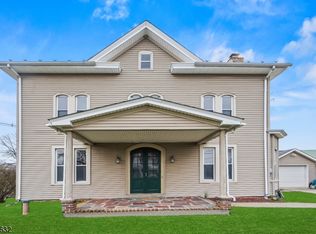 25 Knowlton Rd, Columbia, NJ 07832