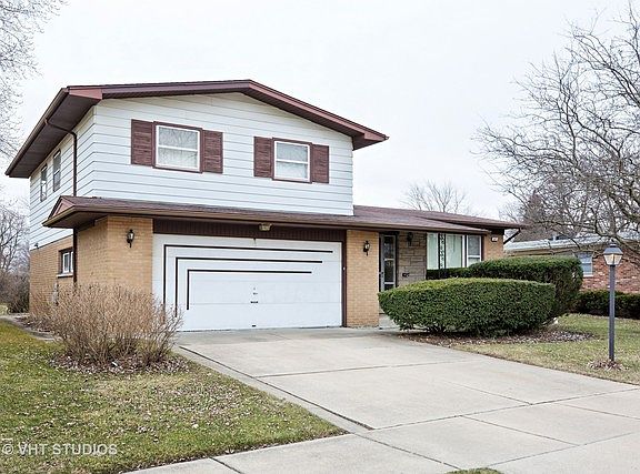 4th image of 611 N Longwood Ct