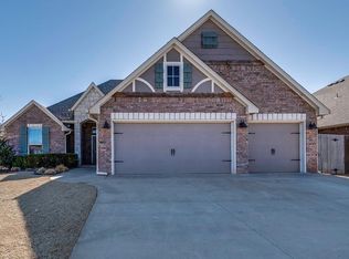 10828 NW 33rd Ter, Yukon, OK 73099