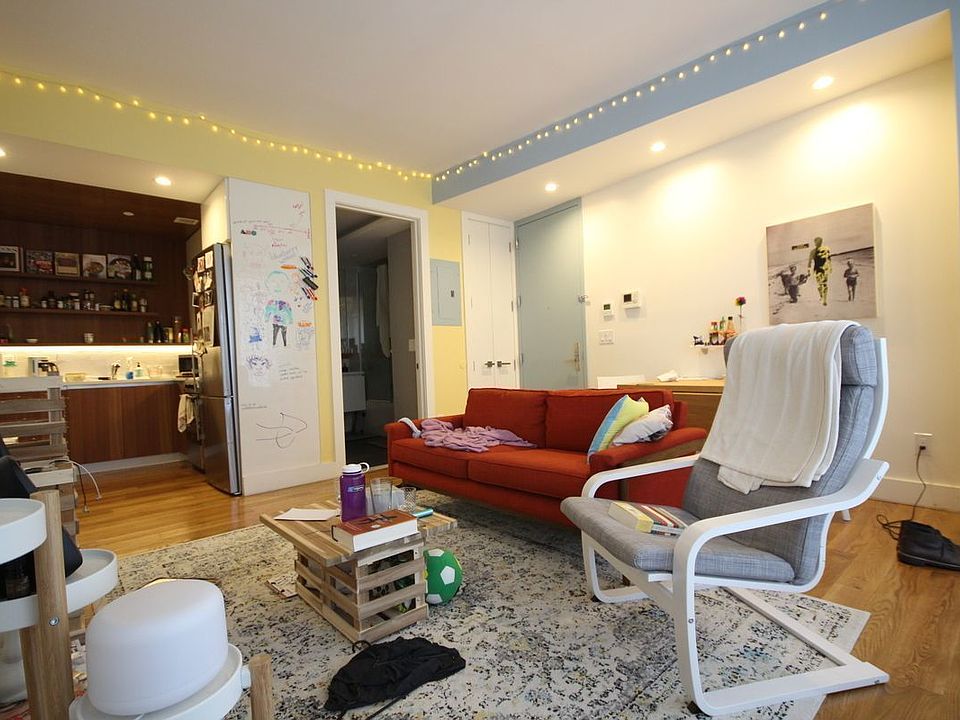 1st image of 810 Flushing Ave #2A