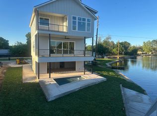 170 Circle Point, Kingsland, TX 78639