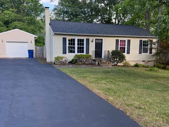 304 Durham Dr, Fredericksburg, VA 22407