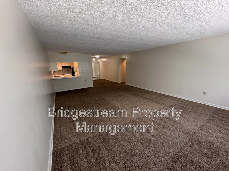 2 bed, 2.0 bath, 1100 sqft, $895 — Photo 4