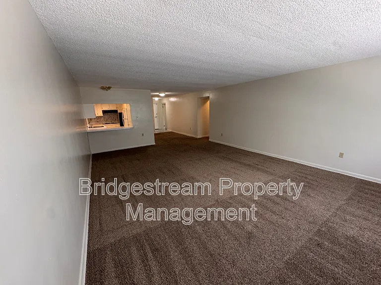 519-2C Heather Dr — Photo 4