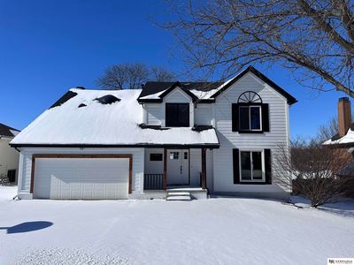 814 Wilshire Ln, Papillion, NE, 68046