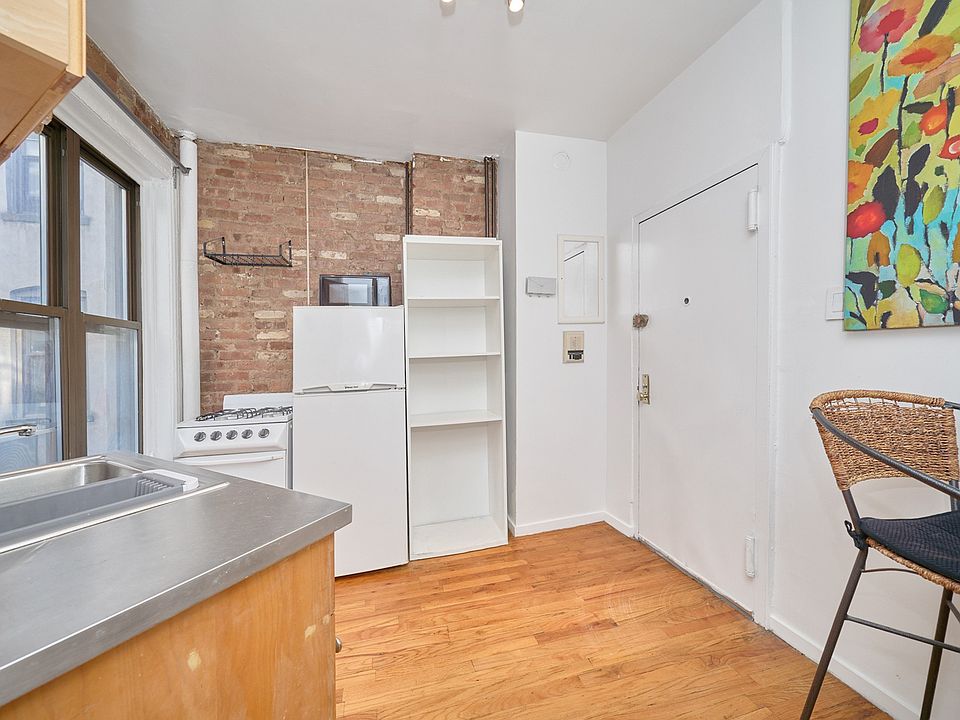 1st image of 177 Thompson St APT 15