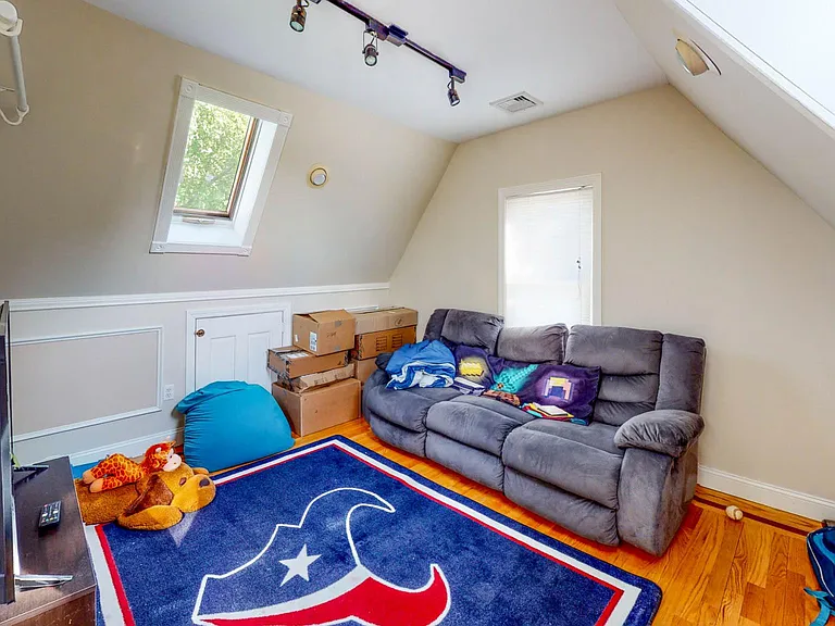8 North St #2 — Photo 41