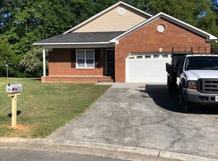 24 S Heathrow Dr NW, Cave Spring, GA 30165