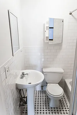 Rented by Level Group | media 11