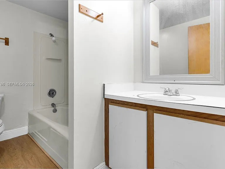 14820 Naranja Lakes Blvd #Penthouse D — Photo 21