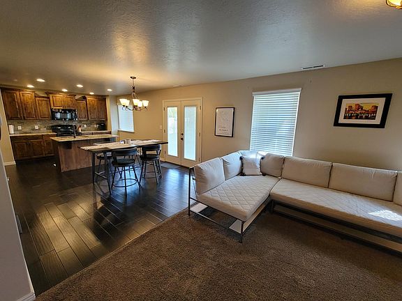 - open-concept floor plan