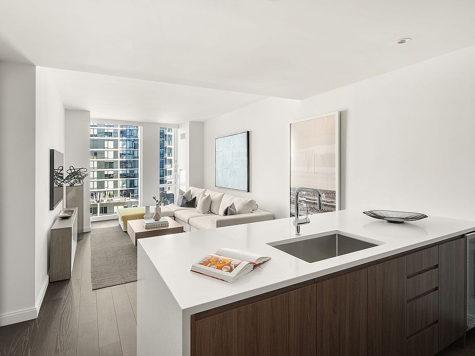 1st image of 675 W 59th St APT 805