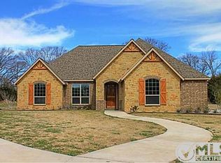 209 Hidden Meadow Ct, Midlothian, TX 76065