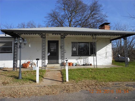 2nd image of 4693 County Road 3416