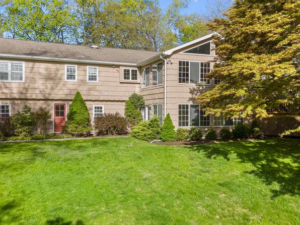 329 Roxbury Rd, Stamford, CT 06902