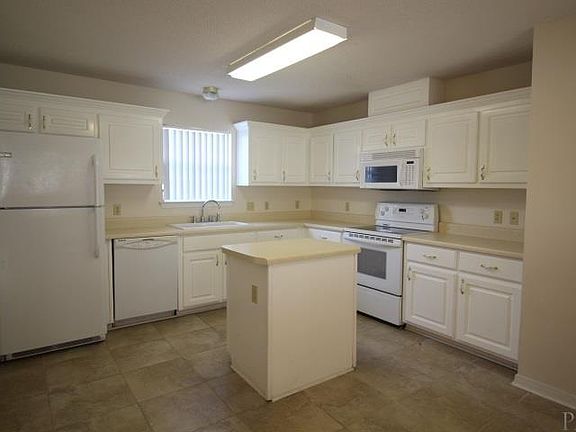 5th image of 3436 Esplanade Dr