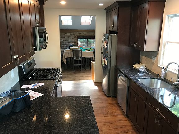 5th image of 16 Caroline Ave
