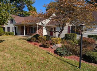 21 Post Falls Ln, Hamden, CT 06518