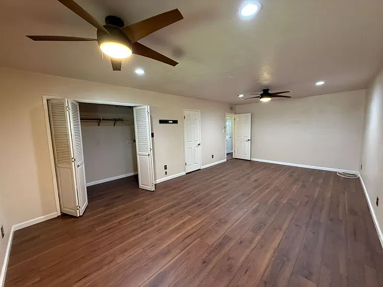 2174 E 25th Pl — Photo 28