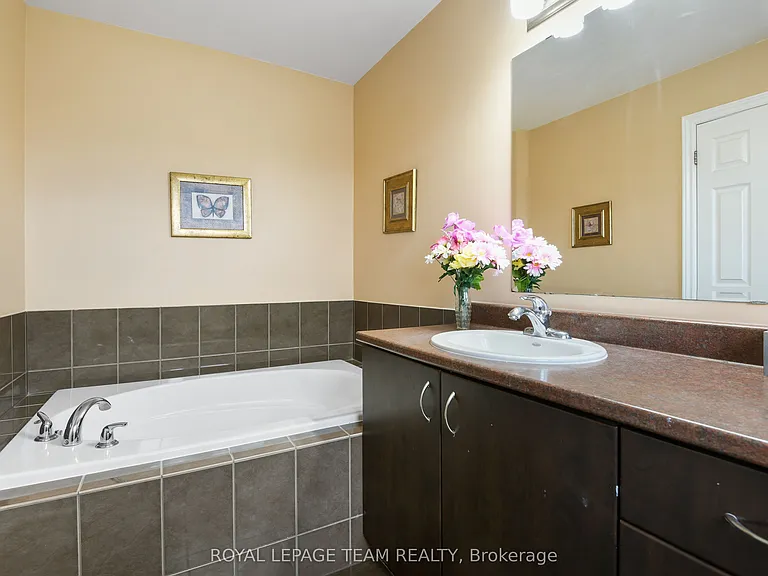 415 Galatina Way — Photo 16