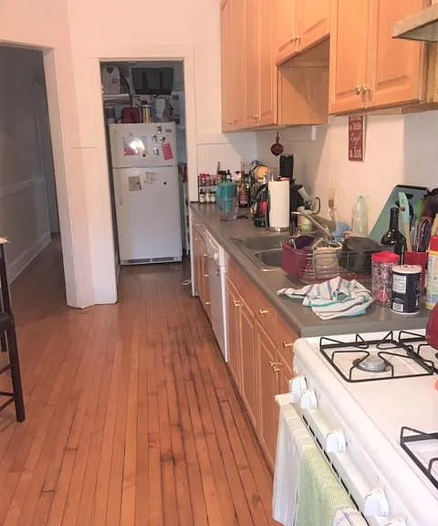 720 W Bittersweet Pl #2E — Photo 11