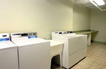 5th image of 5210 S Woodlawn Ave APT 309