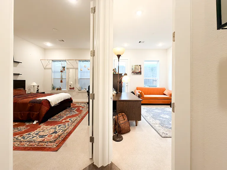 618 Thornton Oaks Ln — Photo 9