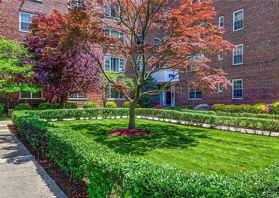 210 Pelham Rd New Rochelle, NY, 10805 - Apartments for Rent | Zillow