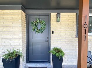 1611 5th St, Palacios, TX 77465