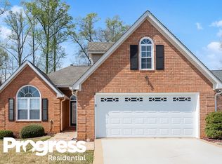 375 Fairway Ct, Newnan, GA