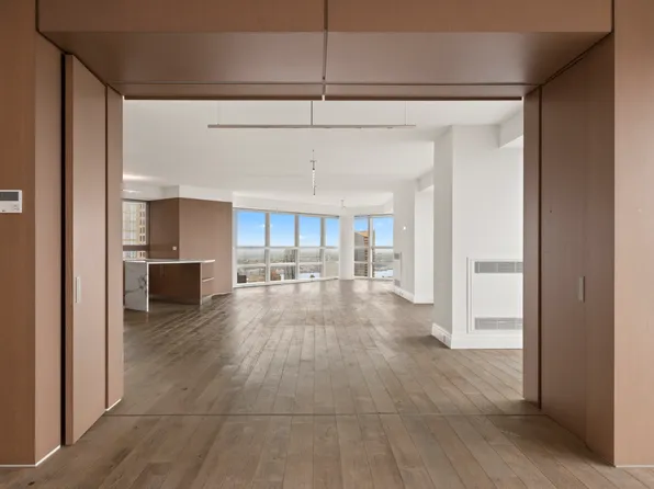 146 West 57th Street image 8 of 19