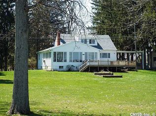 6285 Muskrat Bay Rd, Brewerton, NY 13029