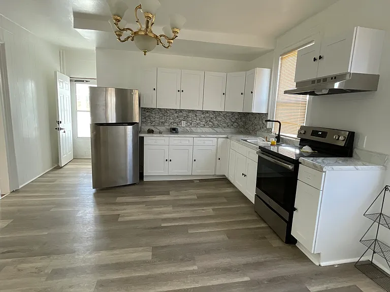 69 W Liberty St — Photo 1