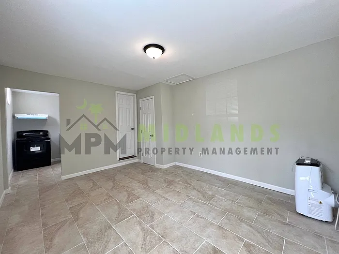 290 Browning Ct #A — Photo 8