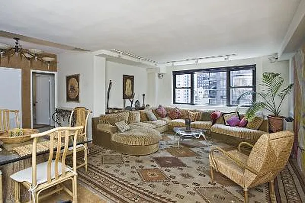 Sold by Corcoran | media 18