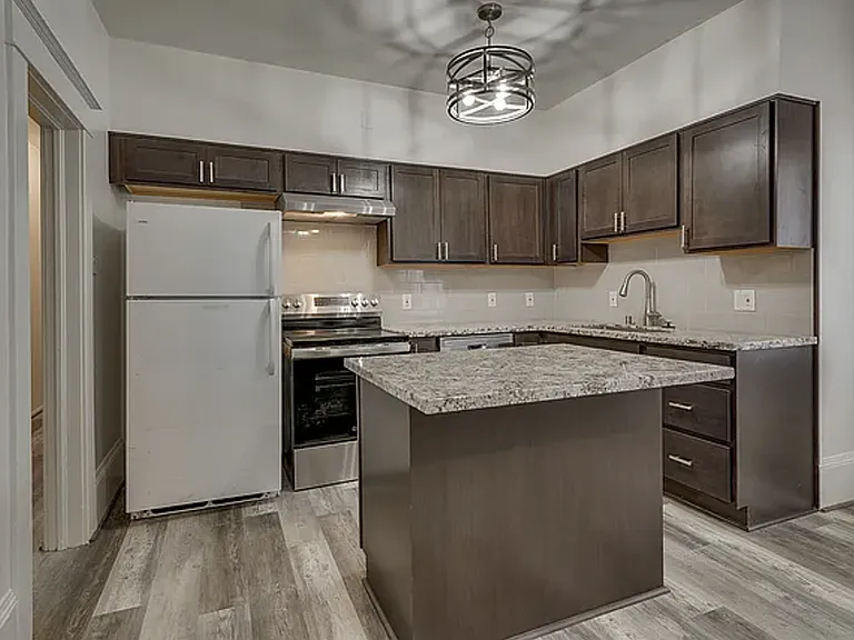 1500 Watt St — Photo 3