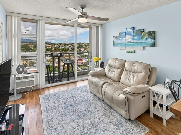 94-979 Kauolu Pl APT 1110, Waipahu, HI 96797