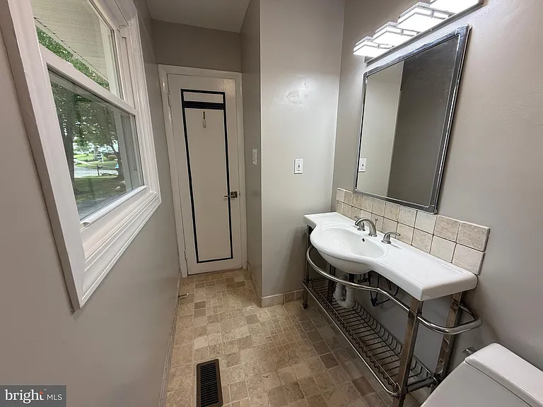 4140 Point Hollow Ln — Photo 18