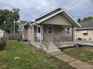 1017 N Minnesota Ave, Hastings, NE 68901