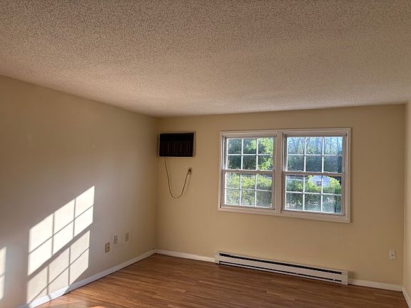 2nd image of 28 Dinan Dr APT 12