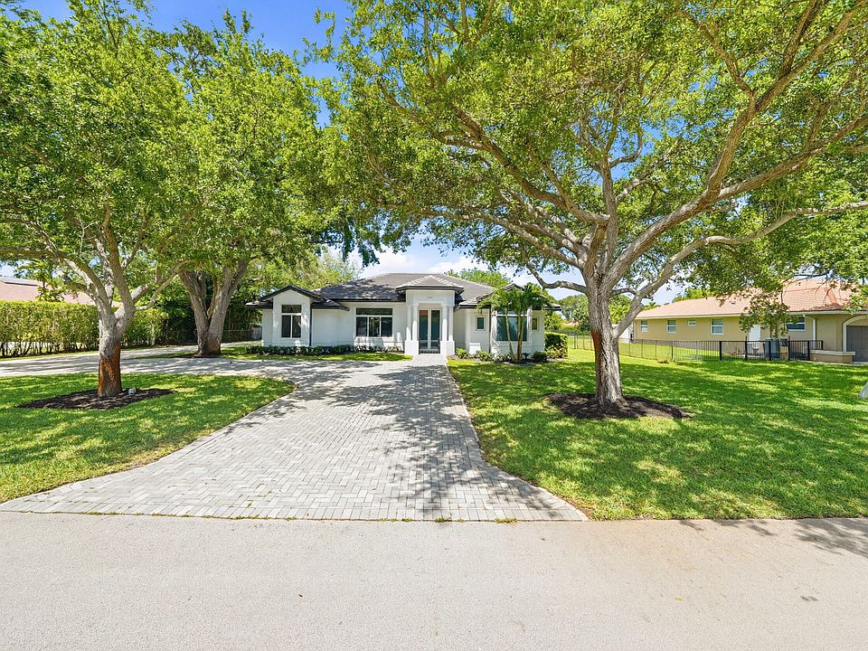 1st image of 13091 SW 16th Court