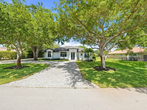 13091 SW 16th Court, Davie, FL 33325