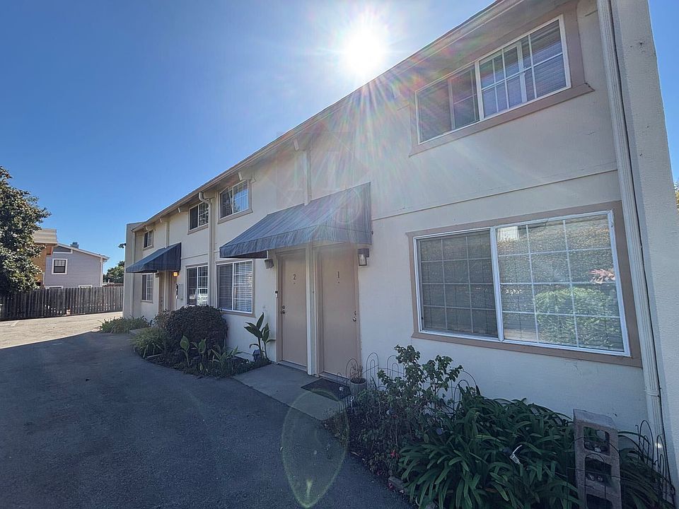 1st image of 1020 Cacique St APT 3