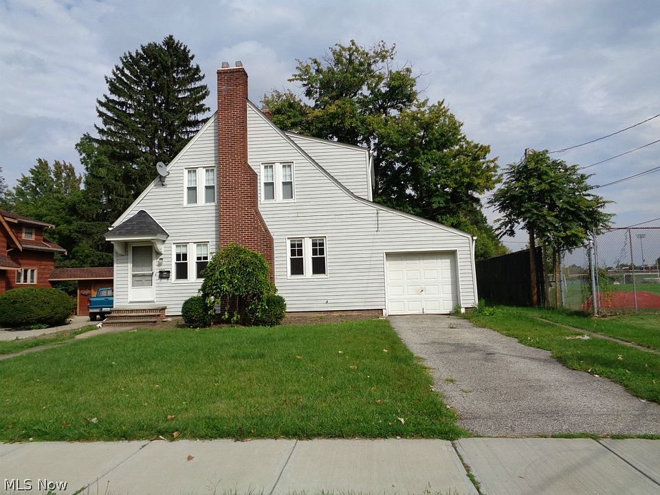 1st image of 330-332 Beech St