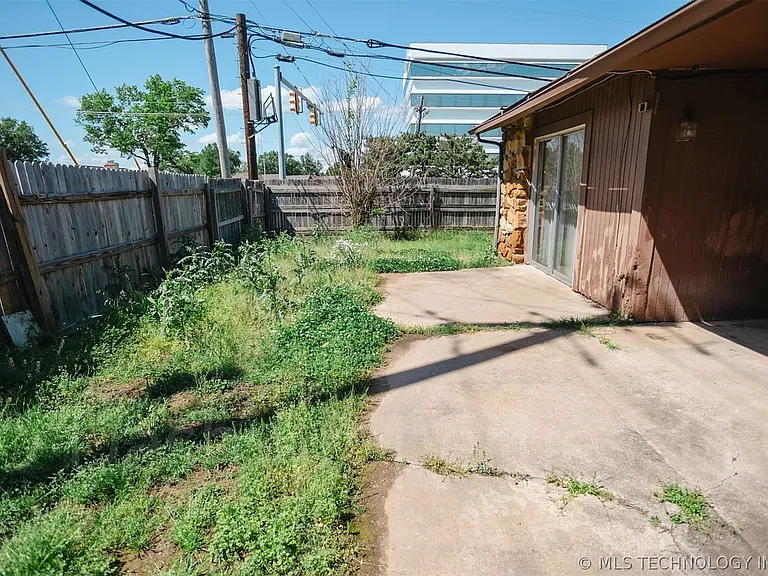 5104 S 75th East Ave — Photo 59