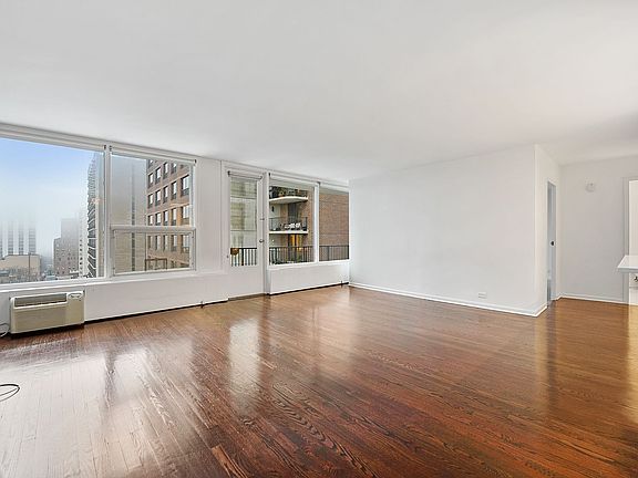2nd image of 1400 N State Pkwy APT 14B