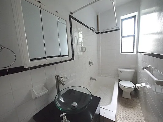 Rented by New York Residence | media 47