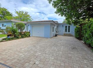 390 NE 127th St, North Miami, FL 33161